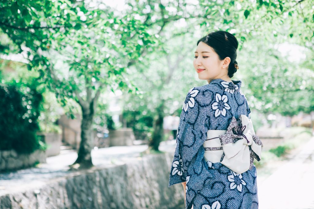 一人でも簡単に着れる 着物の着方のコツをご紹介 キモノオフ Kimono Off